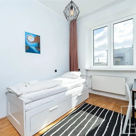 Korter 2br For 6, Workspace & Walk To Old Town Tallinn