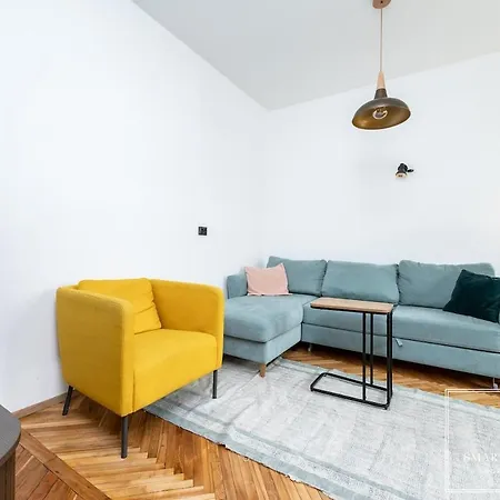 2br For 6, Workspace & Walk To Old Town 탈린